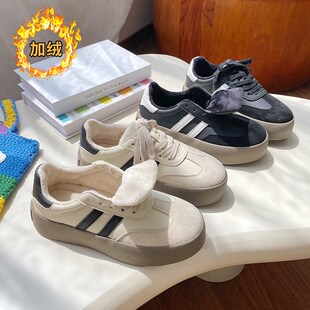 德训鞋加绒大码女鞋棉鞋41到43肥脚秋冬季小白鞋女复古软底运动鞋