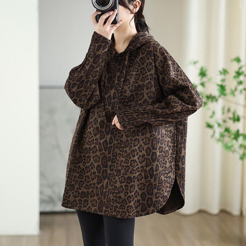 欧货个性豹纹印花连帽卫衣女秋冬大码胖mm宽松中长款遮屁股上衣潮