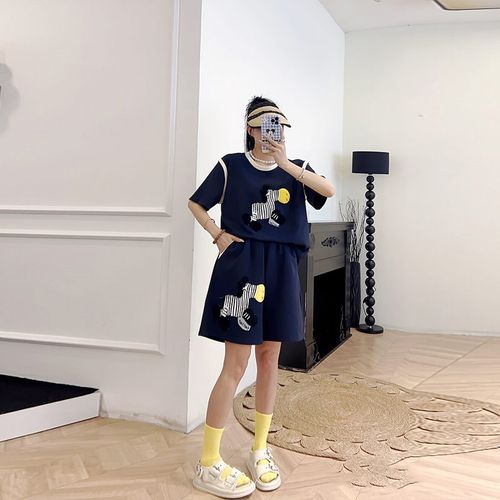 圆领短袖卡通图案上衣短裤大码女装夏季款显瘦休闲两件套