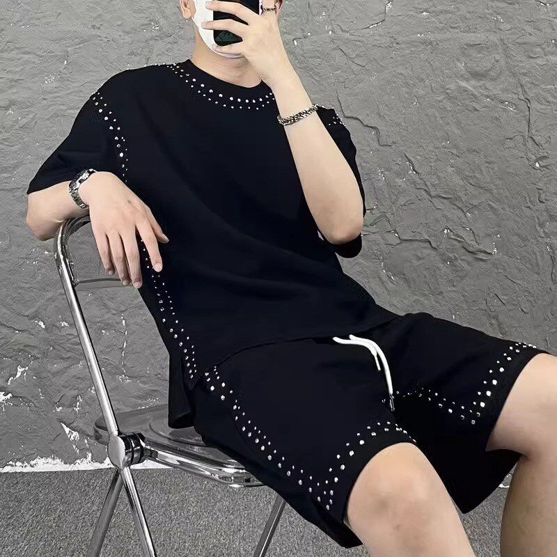 肥仔宽松特大码300斤男生懒人套装夏季纯色铆钉个性设计短袖短裤2