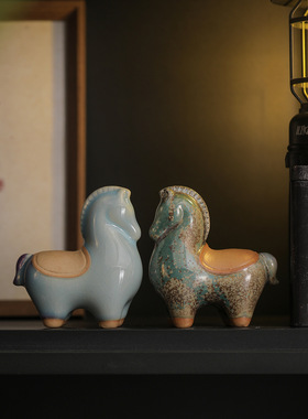 稀缺质感唐马茶宠摆件招财客厅玄关酒柜摆件陶瓷家用客厅办公茶桌