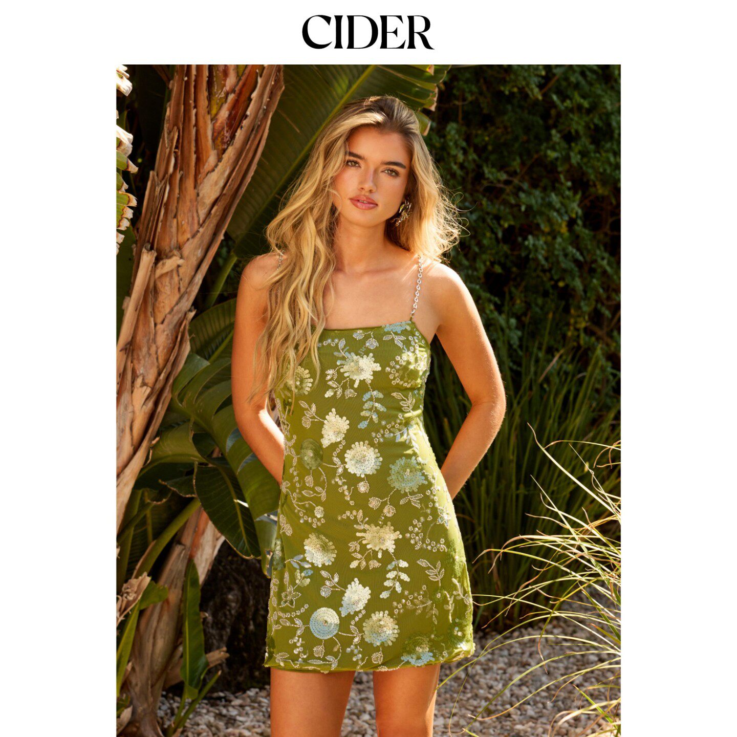 CIDER2026春季新品亮片碎花链条肩带迷你连衣裙115271935