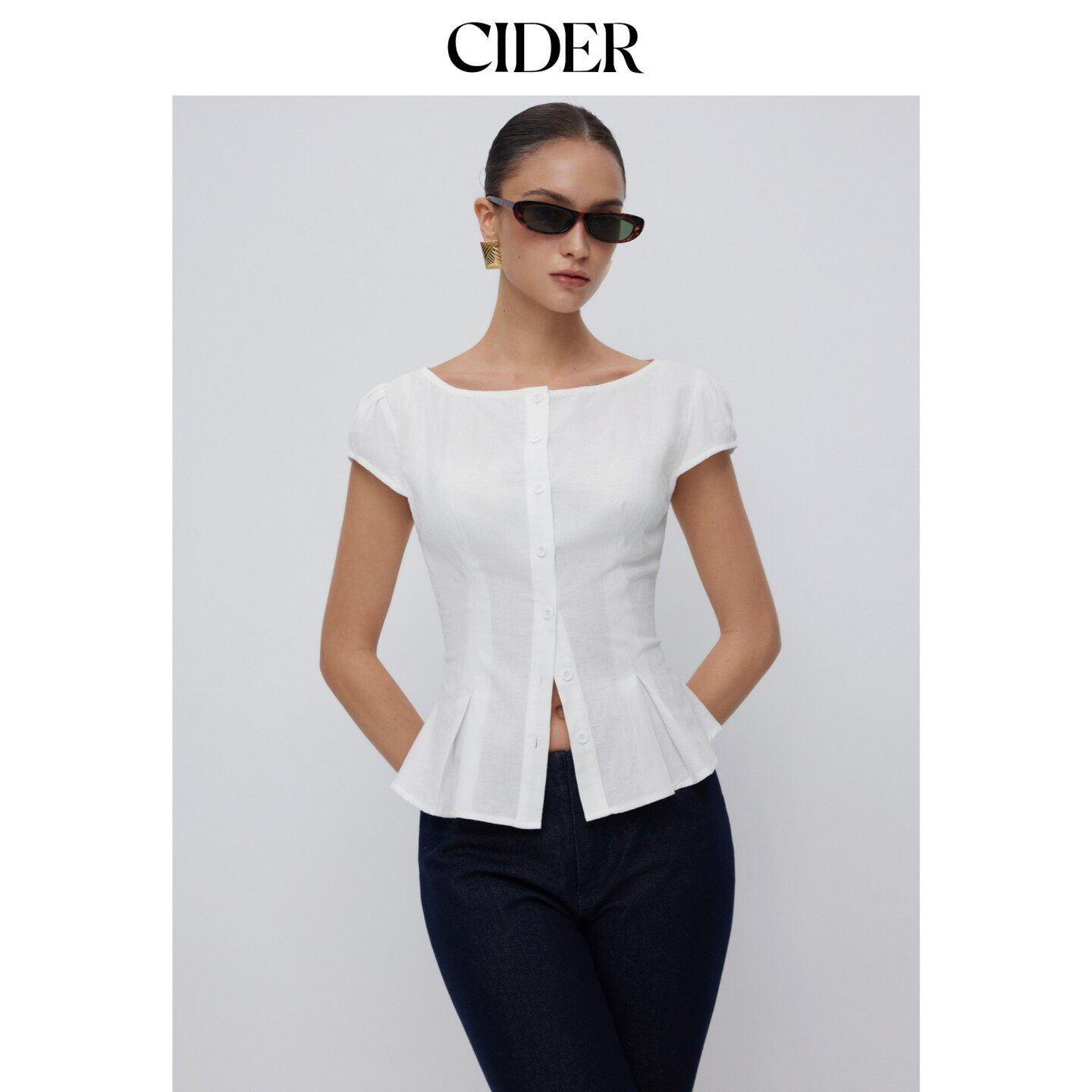 CIDER2026夏季新品棉混纺纹理船领泡泡袖纽扣荷叶边上衣115443424