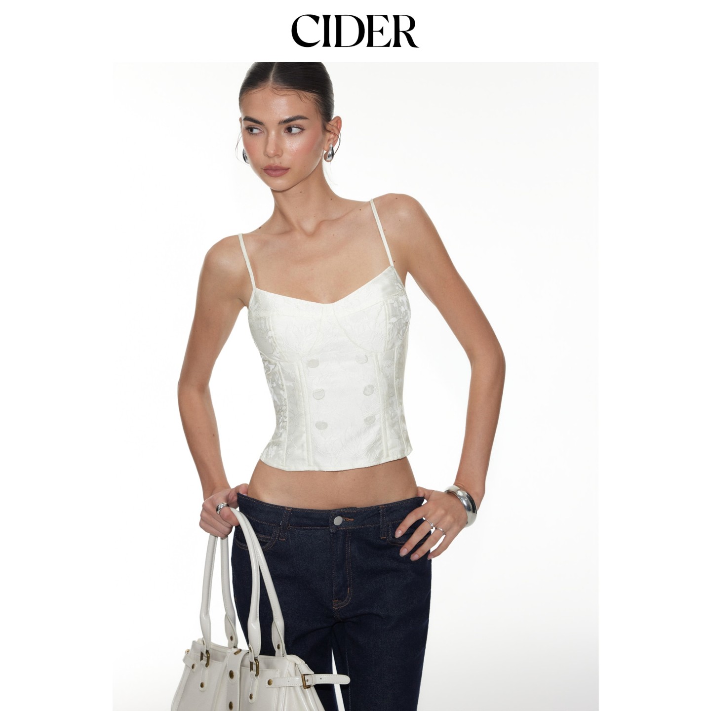 CIDER2026早秋季新品提花心形领纽扣短款吊带衫115480985图片