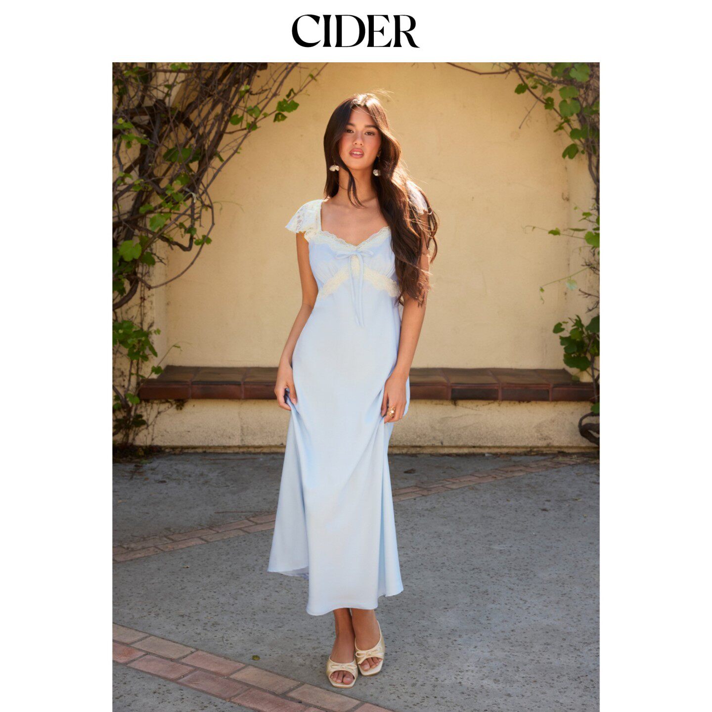 CIDER缎面心形荷叶边袖蕾丝拼接褶裥鱼尾长连衣裙115379571