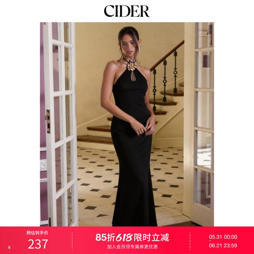 CIDER2026春季新品高弹挂脖露背金属花细节鱼尾长连衣裙115324229