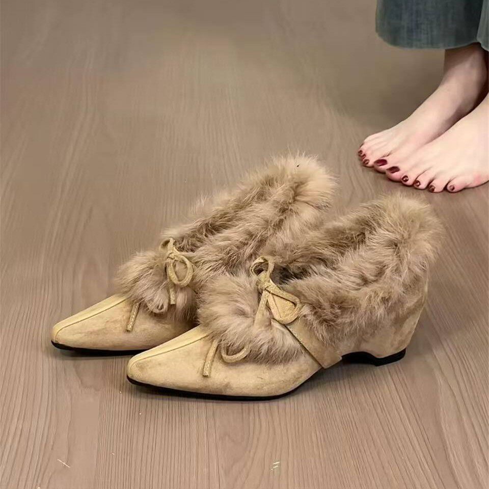 加绒尖头高跟单鞋子女冬2025新款配裙子巨好看玛丽珍毛毛鞋