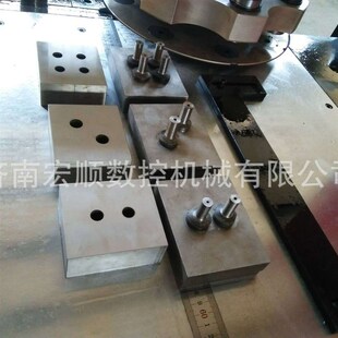 济南铜排加工机冲孔模具  母线加工机冲头  母线加工机模具