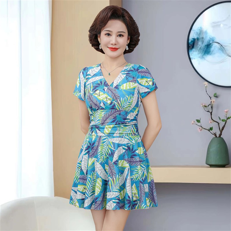 泳衣女款中老年妈妈中长款泳衣保守E遮肚显瘦连体如厕大码温泉泳