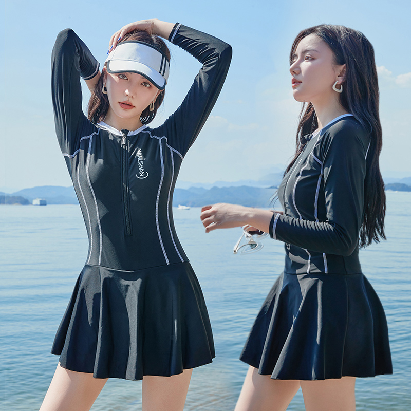 泳衣女2024新款m保守遮肚显瘦大码游泳馆连体平角温泉运动海边