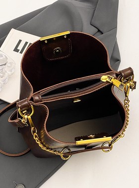 高级质感爆款大容量包包女士202C4新款潮时尚单肩腋下包斜挎水桶