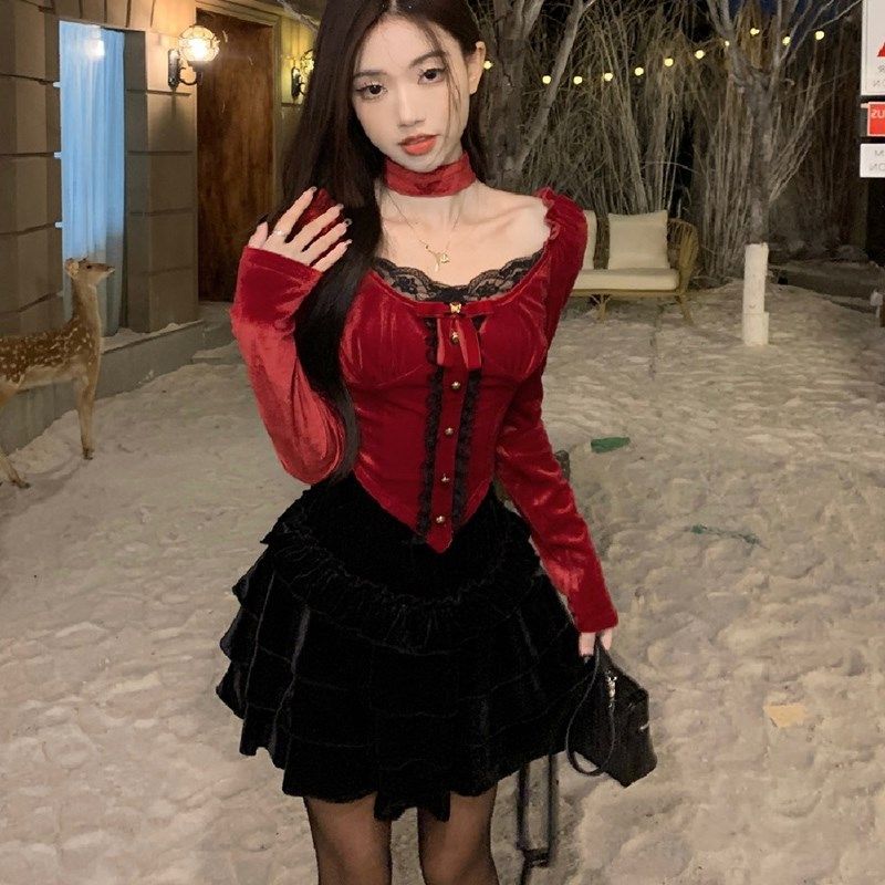 大码胖mm纯欲蕾丝拼接方领丝绒上衣蛋糕短裙女春辣妹显瘦两件套装,女装/女士精品,大码套装,淘宝优惠券,粉丝福利购,淘宝优惠卷