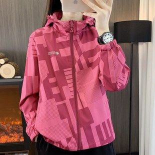 2023年新款春秋季外套女两面穿宽松连帽运动休闲卫衣户外冲锋风衣