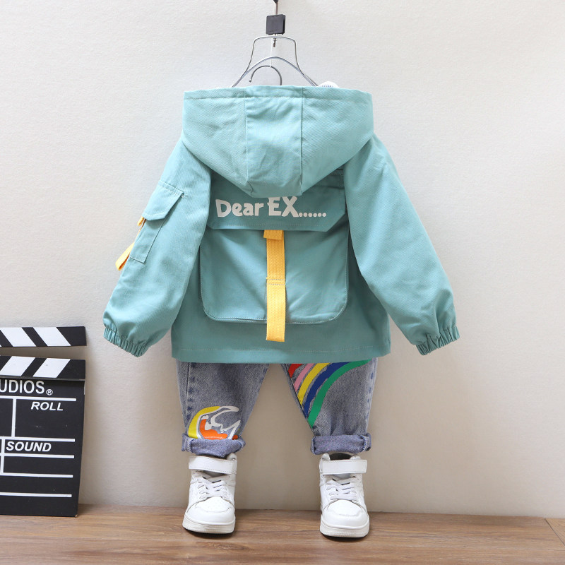 男童春装外套2022春季新款洋气宝宝时髦连帽风衣儿童帅气潮流夹克