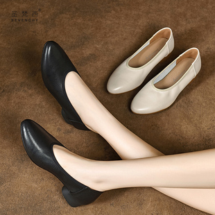 2024新款春秋季女鞋黑色软皮中跟单鞋奶奶鞋软底不累脚上班真皮鞋