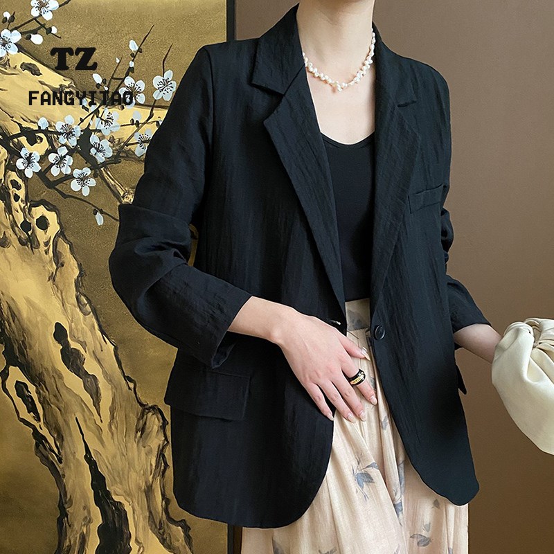 褶皱肌理感亚麻混纺薄款西装外套女2025年新款春夏休闲透气小西服