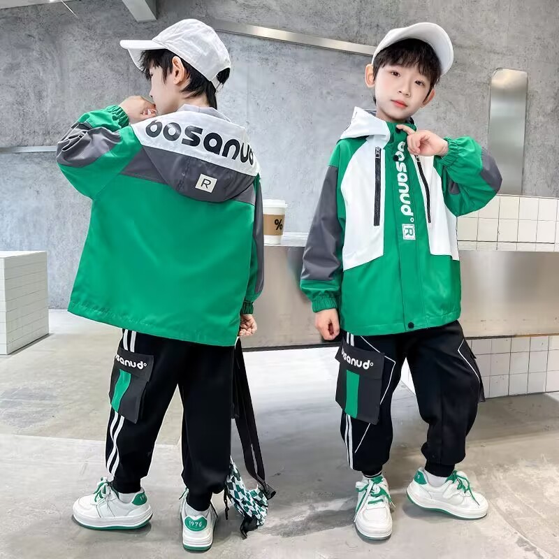 儿童装男童春装套装2023新款男孩洋气网红春秋时髦帅气工装两件套
