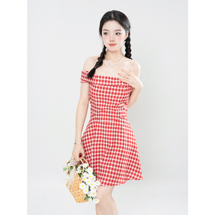 夏装 红白舞会 女装 红格收腰一字肩连衣裙上衣 白色花苞短裙夏季