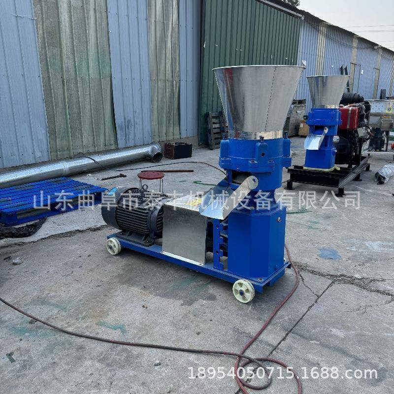 家畜养殖环模饲料颗粒机牛羊猪鱼饲料机干湿两用草粉饲料制粒机