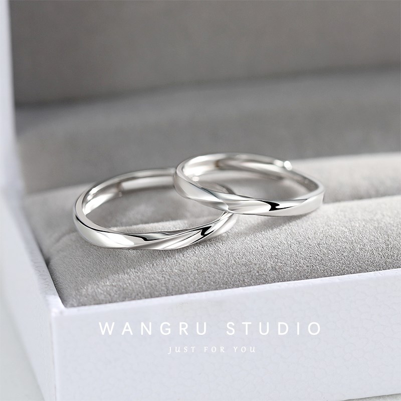 纯银一对情侣戒指男女小众设计轻奢高级感莫比乌斯环素圈对戒礼物