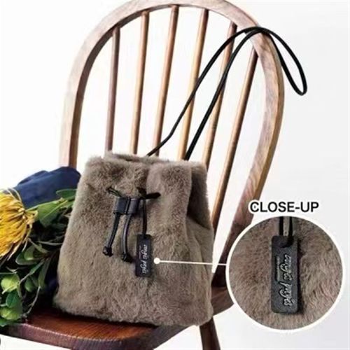 日杂附录毛绒包包 大容量秋冬通勤百搭女士水O桶包 斜挎单肩包礼