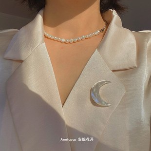 安妮花开复古小众天然贝壳月亮贝母月牙气质防走光胸针扣别针磁铁