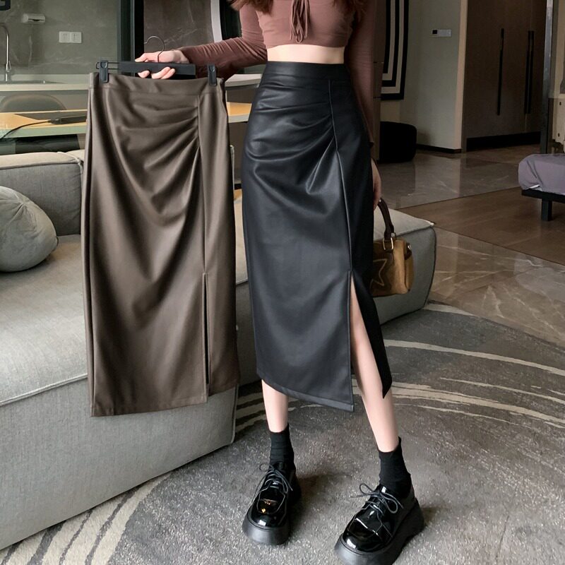 褶皱开叉半身裙女2024新款高腰垂感pu包臀皮裙收腰显瘦中长一步裙