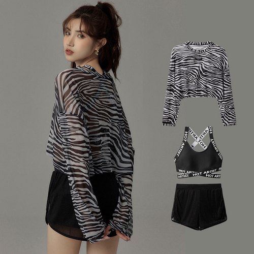 泳衣2020年新款m女海边温泉遮肉夏学生小胸保守三亚时尚黑色游泳