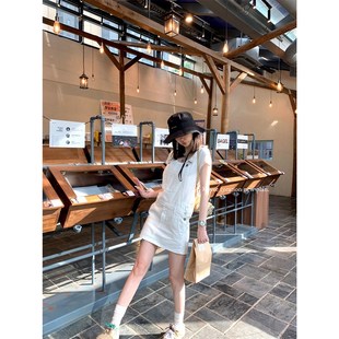 做旧洗水牛仔A背带短裙女夏季 气嫩妹 休闲减龄宽松连衣 元 孔一粒