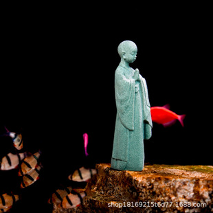 青砂石祈祷小和尚鱼缸造景摆件小型假山水景微景观装饰材料中熊猫