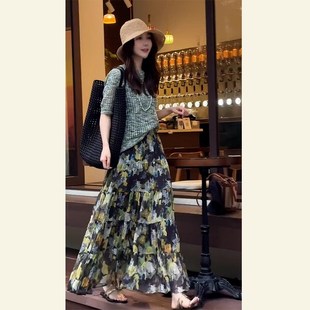 洋气减龄漂亮时尚炸街小个子搭配一整套绿色上衣碎花半身裙套装夏