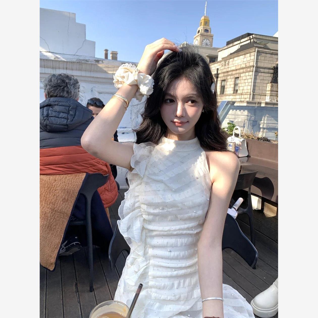甜美千金感超仙连衣裙女夏季新款优雅荷叶边修身显瘦烫钻无袖短裙