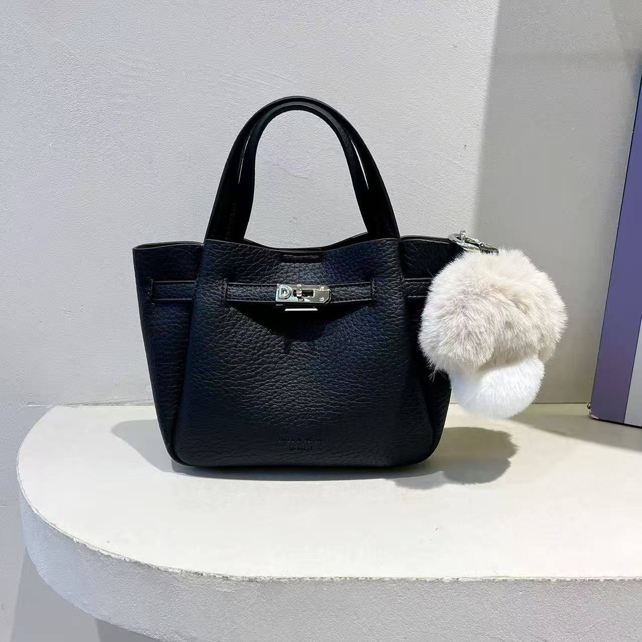 【格格来了】轻奢质感简约复古时尚高级手提包,箱包皮具/热销女包/男包,通用款女包,淘宝优惠券,粉丝福利购,淘宝优惠卷