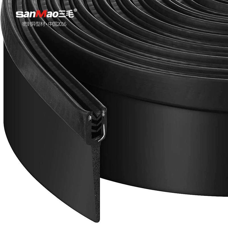 房车密封条车门窗通道自夹式橡胶密封条40尺RV旅居车带夹式雨刮器