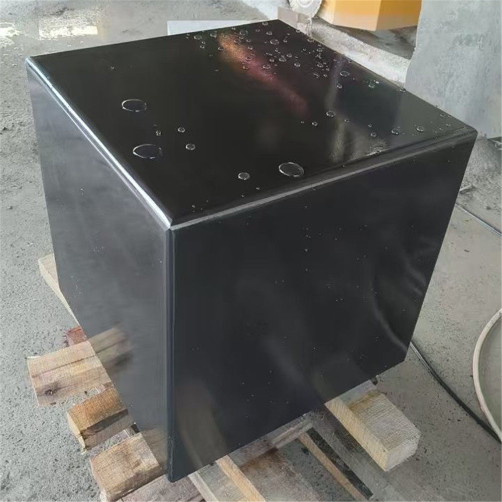 中国黑石材自然面蒙古黑花岗岩花坛流水板庭院地铺石板黑色墓碑