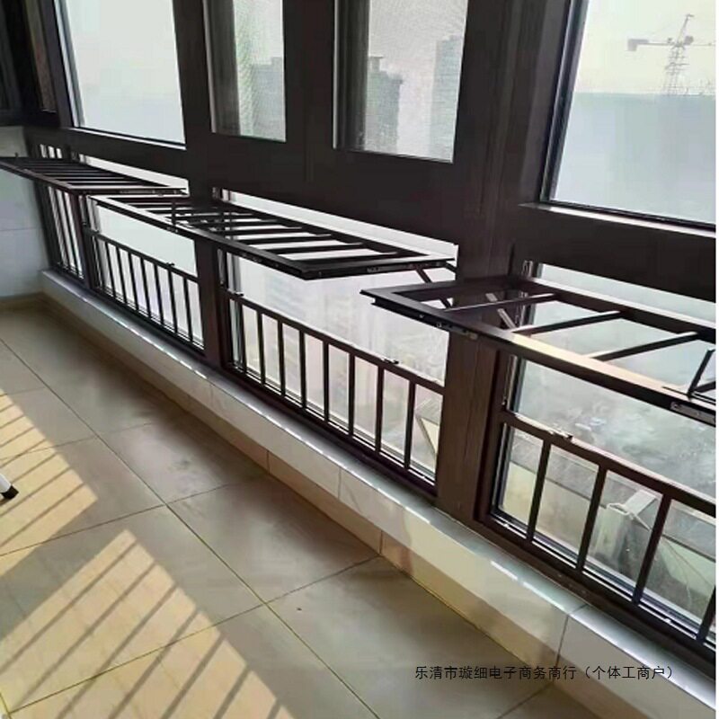 多功能防护栏折叠晾衣架防盗窗