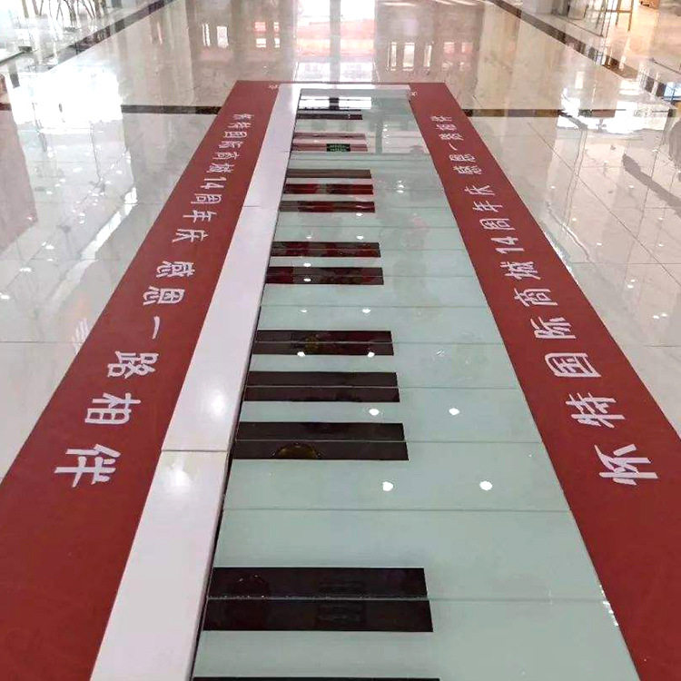 LED钢琴感应发声地板灯发光琴键楼梯台阶地砖灯网红音乐脚踩灯