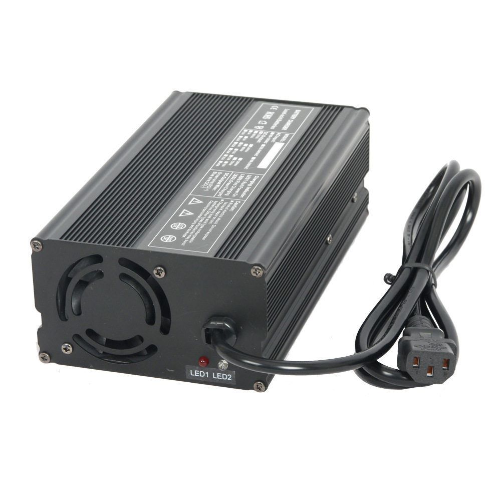 智能电动扫地机充电器12v/24v/36v/48v/60v/72v/96v电池充电器