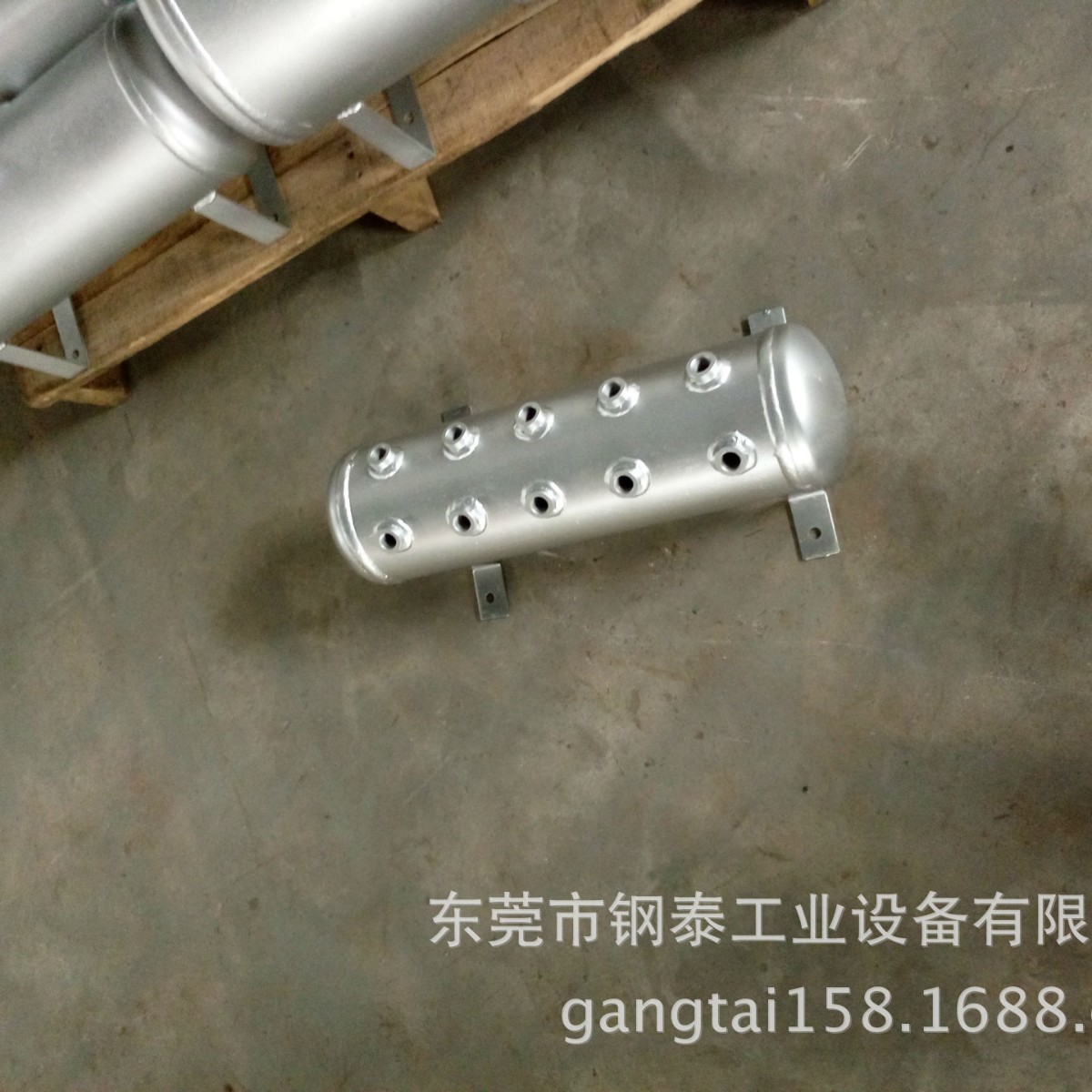 现货供应批发直销小型卧式不锈钢高压储气罐便携式可移动高压安全