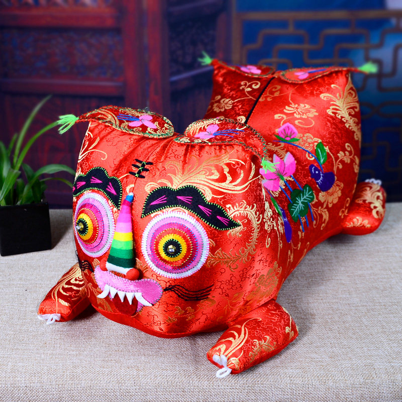 布老虎民间工艺品宝宝老虎枕头婴儿满月百天小老虎手工布艺玩偶,特色手工艺,布老虎,淘宝优惠券,粉丝福利购,淘宝优惠卷