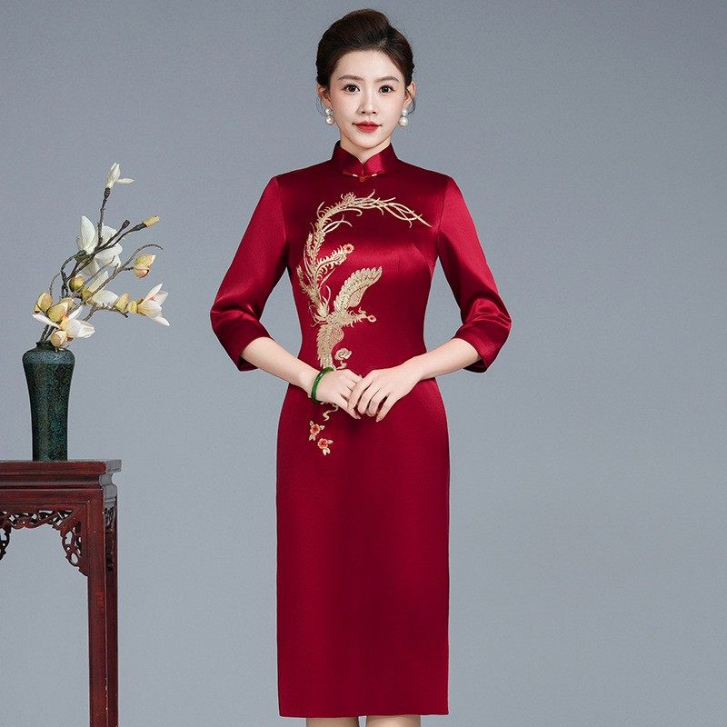 妈妈装婚宴礼服2024春夏季新款 中年喜婆婆结婚旗袍年轻高贵裙子