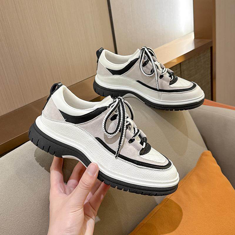 ��ɫ 35 ƽ����Ƥ�ϵ�ЬŮ2025�����¿�