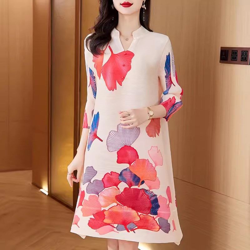 百褶高级感连衣裙女春季印花立领妈妈装A字裙盘扣改良褶皱旗袍裙,女装/女士精品,连衣裙,淘宝优惠券,粉丝福利购,淘宝优惠卷