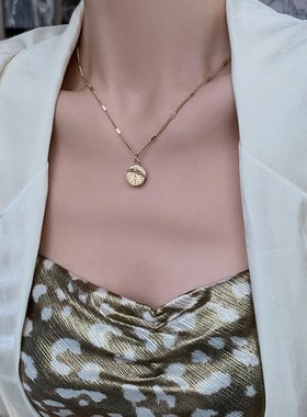 爆款福字双面吊坠项链轻奢小众设计锁骨链时尚新款潮网红颈链女