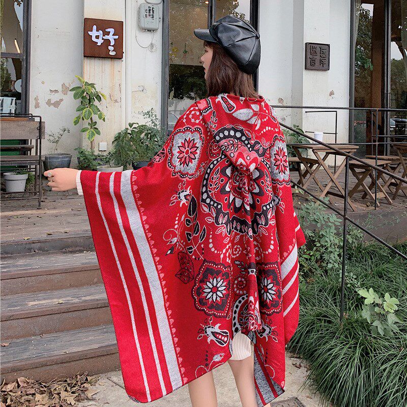 民族风韩版两用超大冬季围巾披风外搭领口大花秋冬斗篷式披肩女