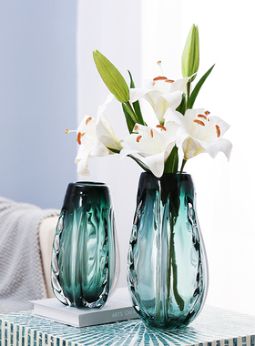 现代玻璃绿色瓶样板房客厅玄关电视柜插水培器