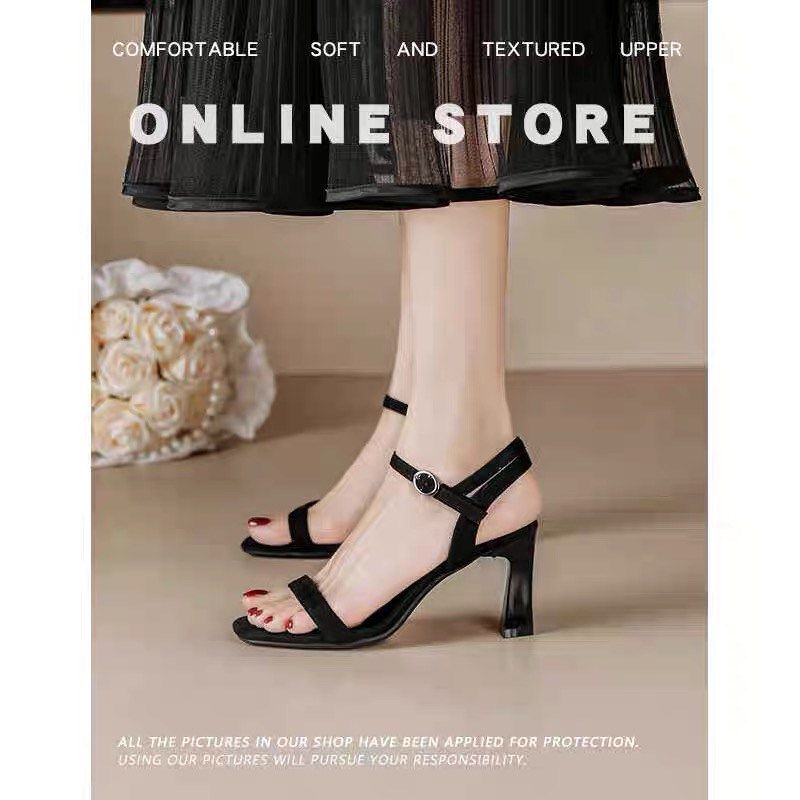 一字带扣黑色时装凉鞋女简u约百搭高级感小粗跟露趾中跟绒面高跟