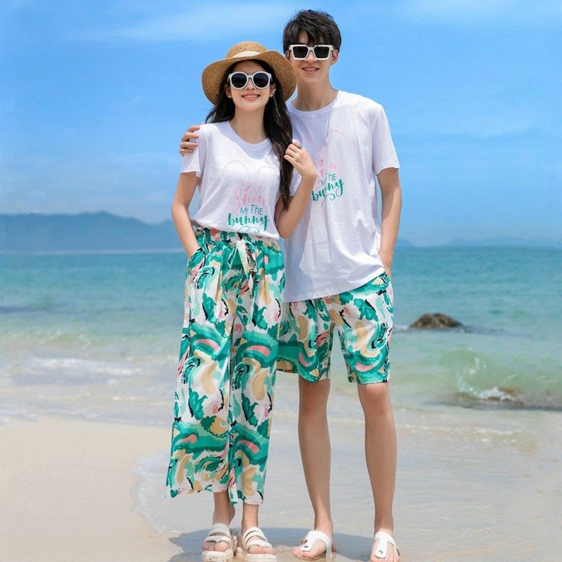不一样的情侣装夏装旅游度假2026D新款甜酷风男女套装圆领海边t恤
