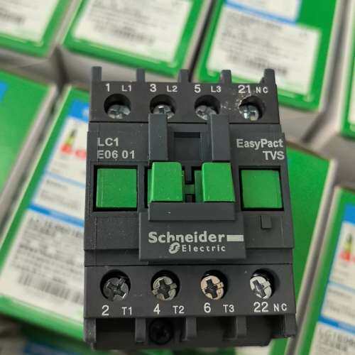 议价交流接触器LC1E0601B5N，全新原正品，线圈