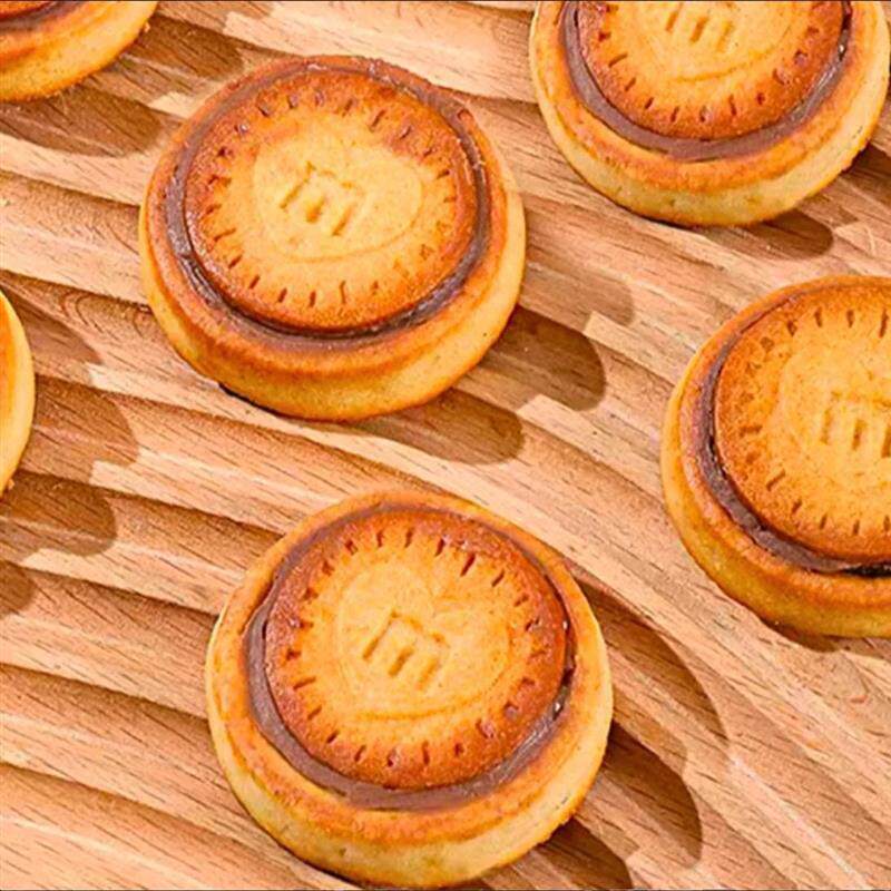 榛子巧克力爱心夹心饼干高颜值独立包装爆浆高档流心可可粉零食